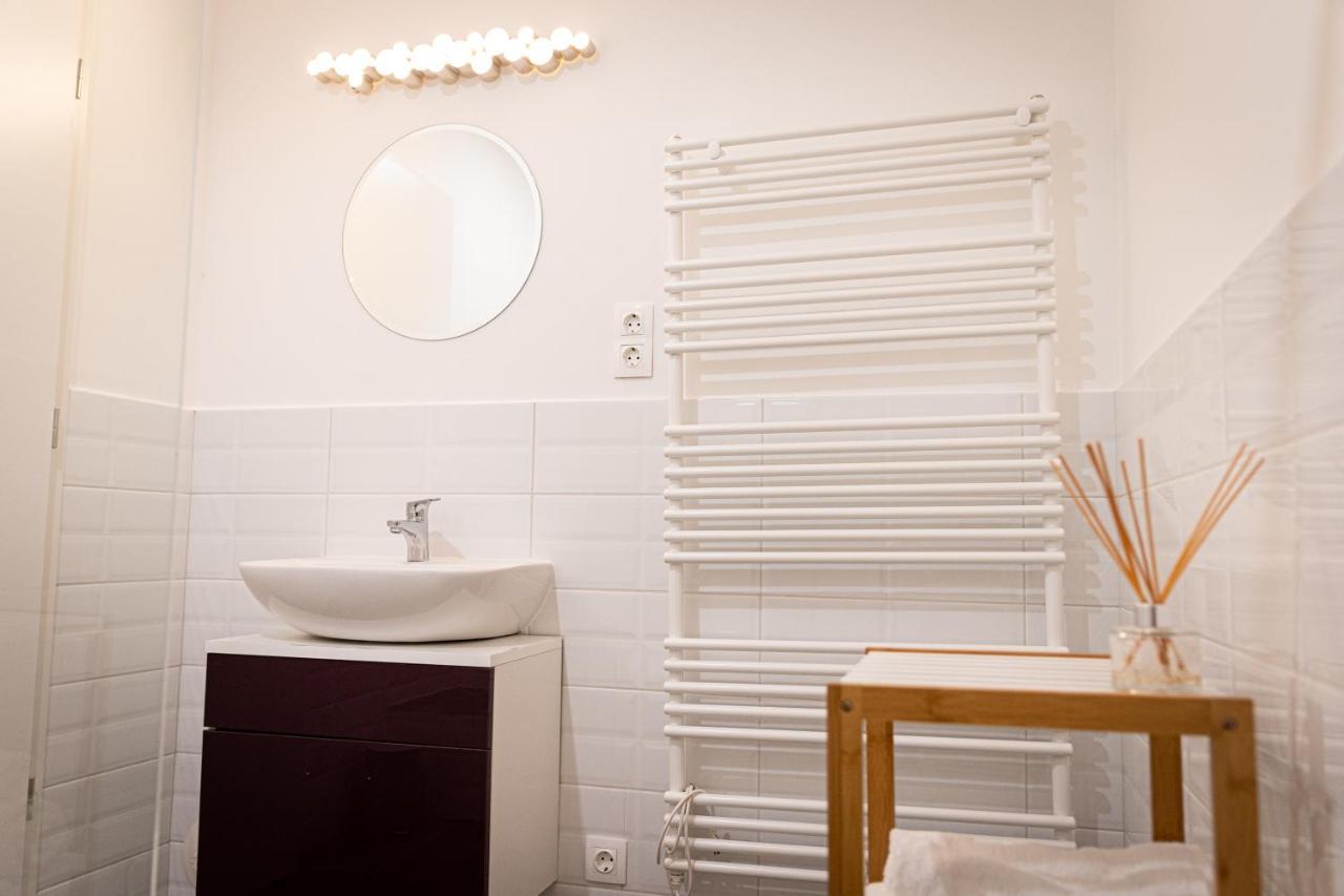 Szigligeti Mandula Kert Vendeghaz Apartment ภายนอก รูปภาพ