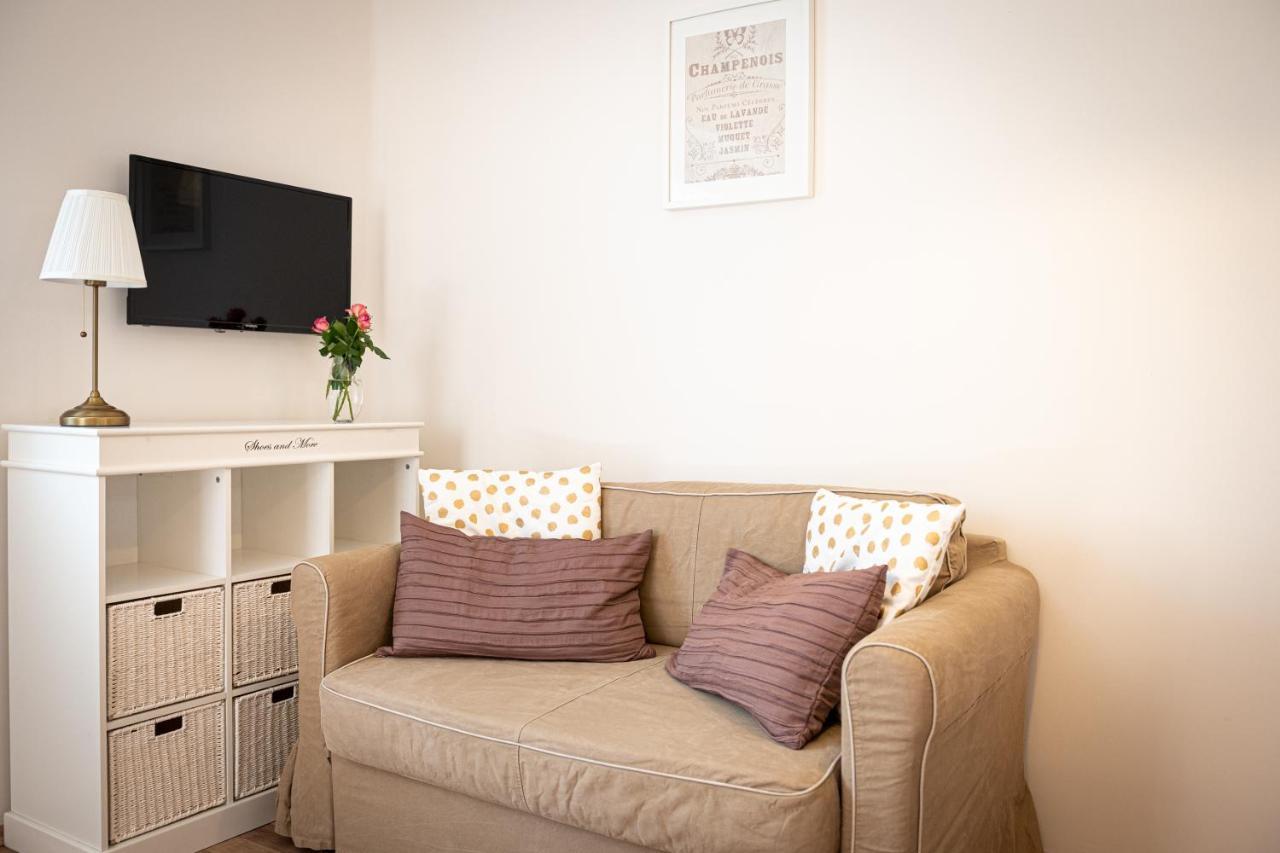 Szigligeti Mandula Kert Vendeghaz Apartment ภายนอก รูปภาพ